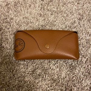 Sunglasses or eye glass case